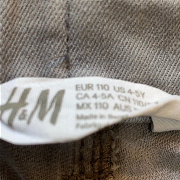 H&M Grey Shorts sz 4/5T - Picture 5 of 8